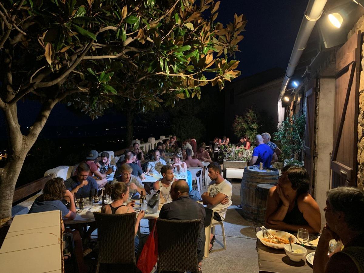 Relais International De La Jeunesse Calvi  Eksteriør billede