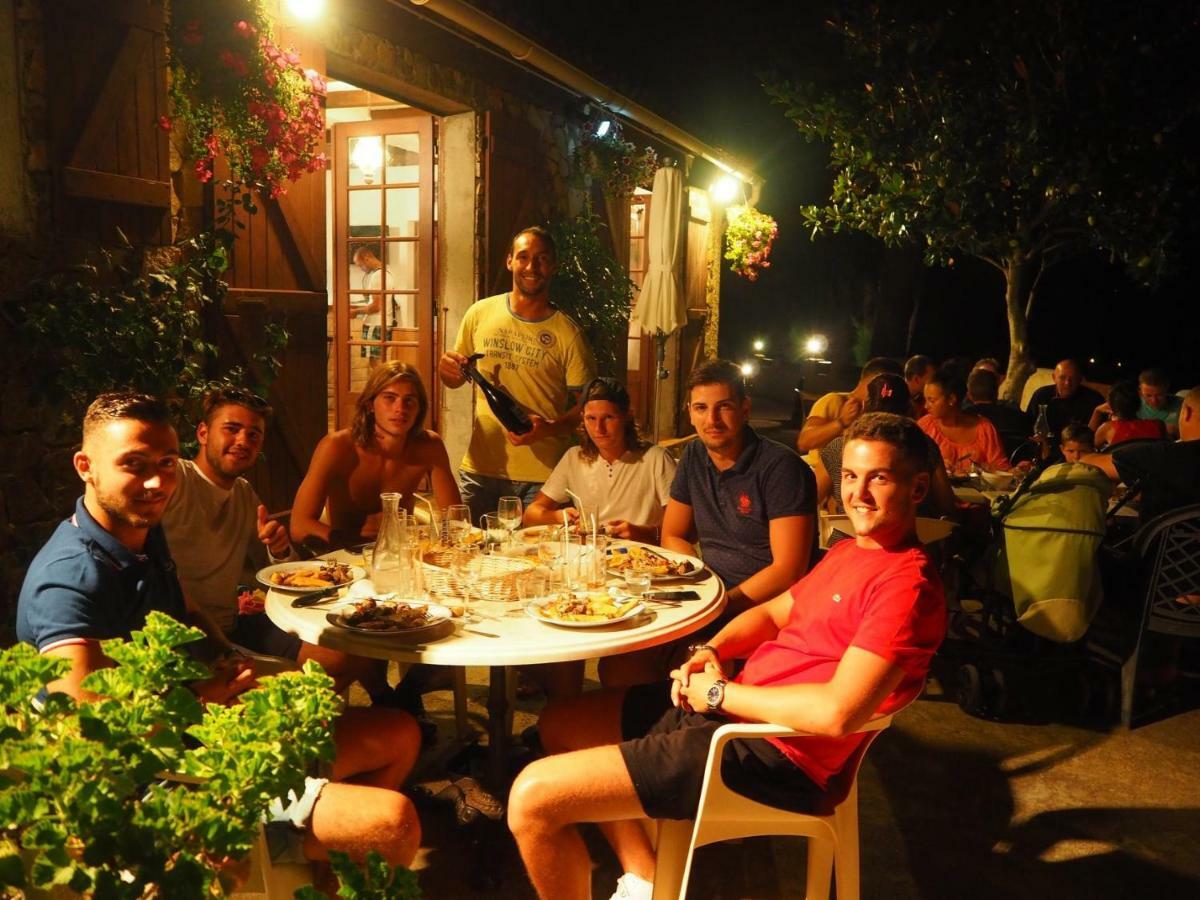 Relais International De La Jeunesse Calvi  Eksteriør billede